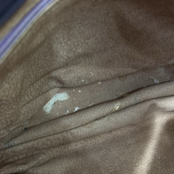 Purple Ostrich Texture Shoulder Bag adjustable‎ strap gold tone hardware - Picture 10 of 16